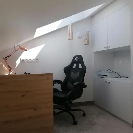 Tesoro Apartament דירה *